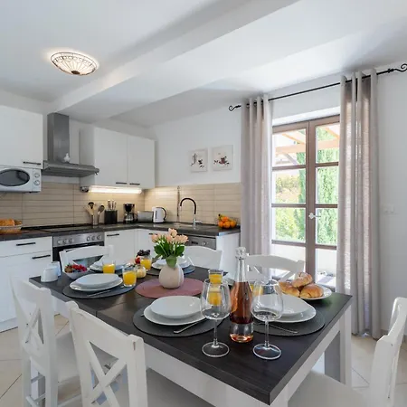 Luxury Stone Zanelli * Ližnjan
