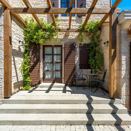 Villa Luxury Stone Zanelli Liznjan
