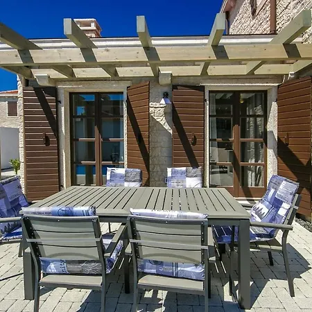 Luxury Stone Zanelli Villa *