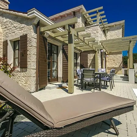 Luxury Stone Zanelli Villa *