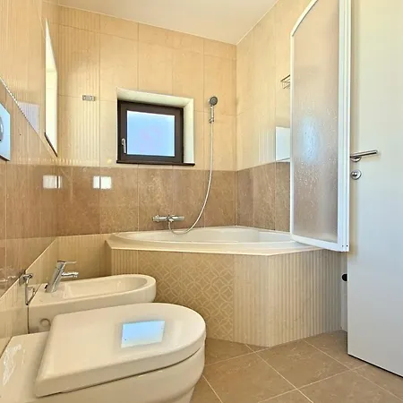 Luxury Stone Zanelli Ližnjan