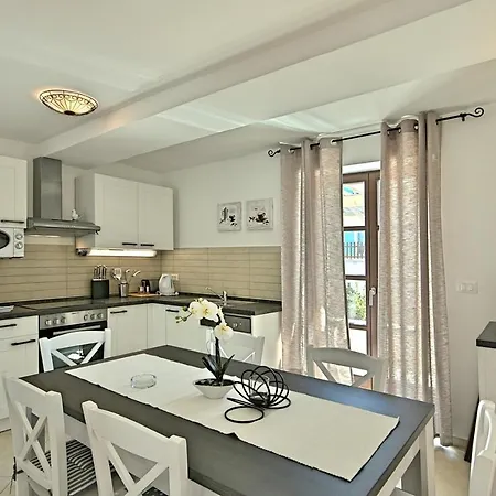 Вилла Luxury Stone Zanelli