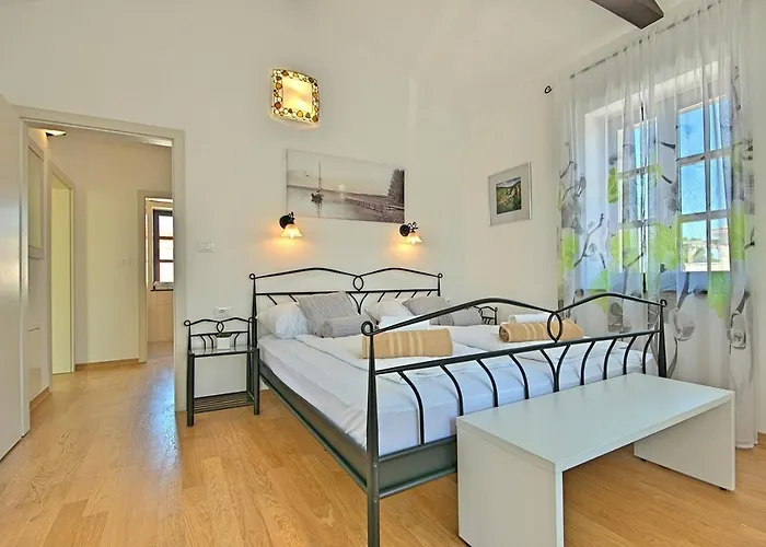 Luxury Stone Zanelli Ližnjan