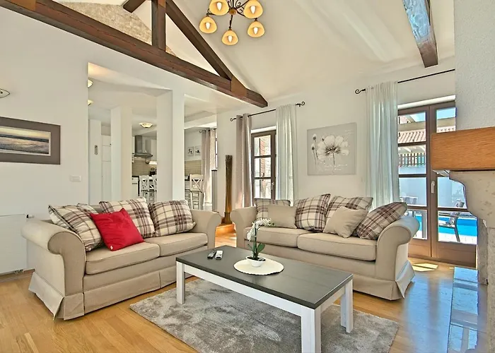 Luxury Stone Zanelli Villa *