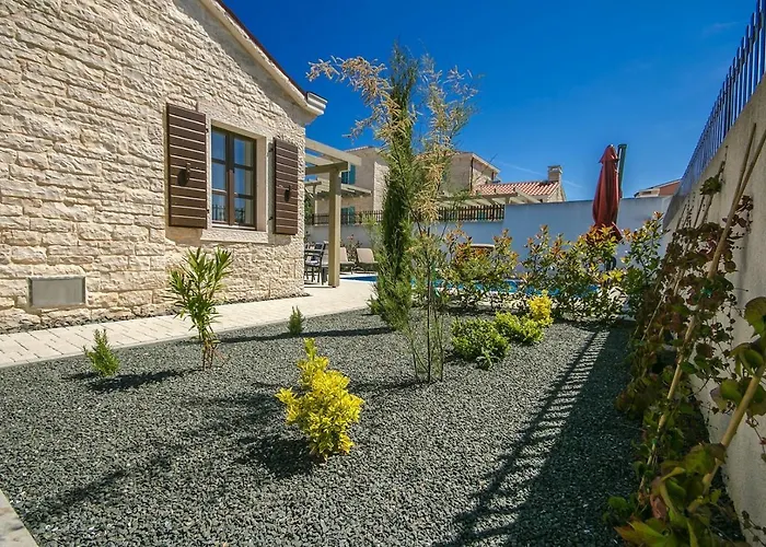 Luxury Stone Zanelli Villa Ližnjan